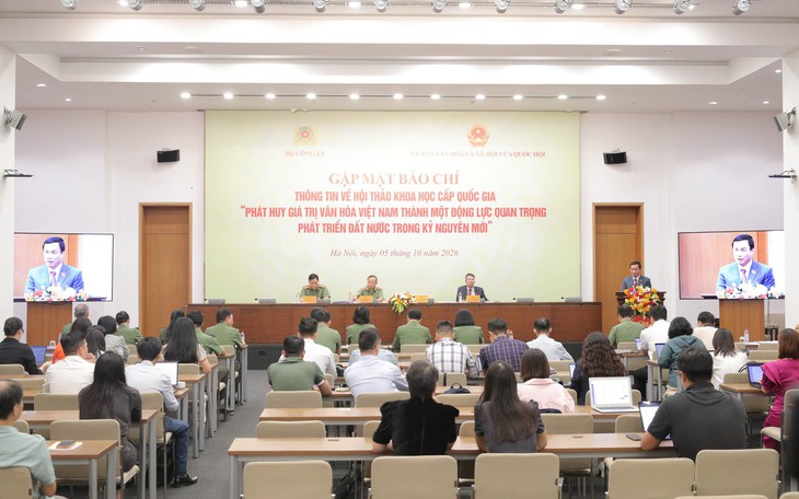 Trung tướng, PGS.TS Phan Xuân Tuy: Văn hóa phải trở thành 'tấm khiên' bảo vệ quốc gia- Ảnh 6.