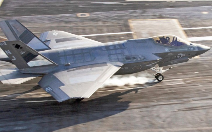 Vì sao Ấn Độ chỉ nhìn mà không được chạm vào tiêm kích F-35 Mỹ? - Ảnh 2.