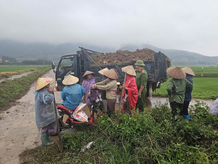 Không khí lạnh có cường độ ổn định, Trung Bộ mưa rất lớn- Ảnh 1.