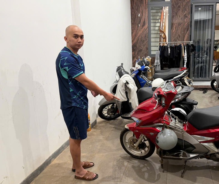 Làm rõ gã đàn ông rình người quen đi ngủ rồi trộm cắp đồng hồ tiền tỉ - Ảnh 1.