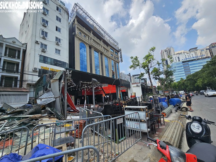 Cận cảnh loạt công trình ven đường Nguyễn Hoàng bị tháo dỡ để làm vườn hoa- Ảnh 6.