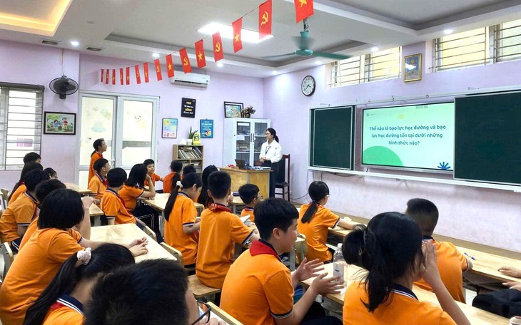 Vì sao giáo viên Hà Nội chưa được hưởng thu nhập tăng thêm?- Ảnh 2.