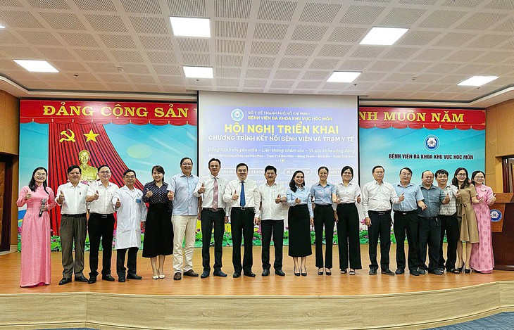 Kết nối bệnh viện - trạm y tế: Gỡ từng nút thắt để người dân hưởng lợi - Ảnh 2.