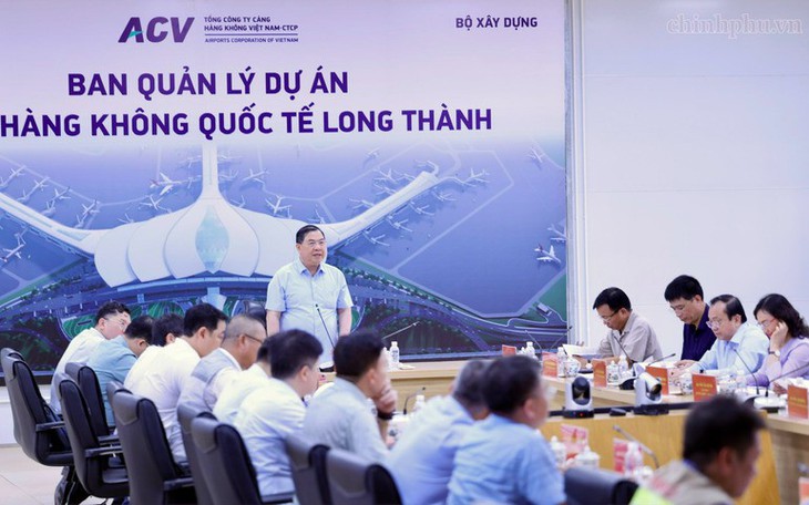 Đặc khu Phú Quý đề xuất nghiên cứu đầu tư sân bay lưỡng dụng - Ảnh 1.