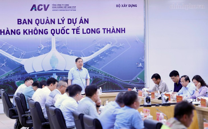 Phó Thủ tướng yêu cầu thi công 24/7, hoàn thành sân bay Long Thành năm 2026 - Ảnh 1.