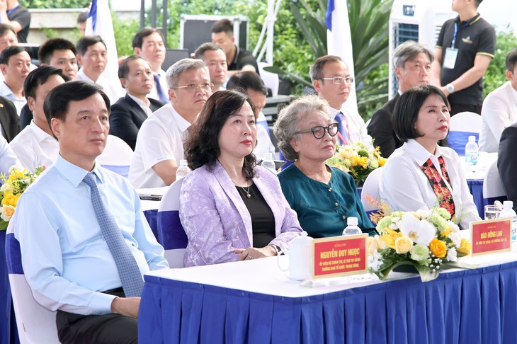 Khai trương Tổ hợp.. PGS.TS Nguyễn Lân Hiếu: Đưa bệnh viện về nhà - Ảnh 1.