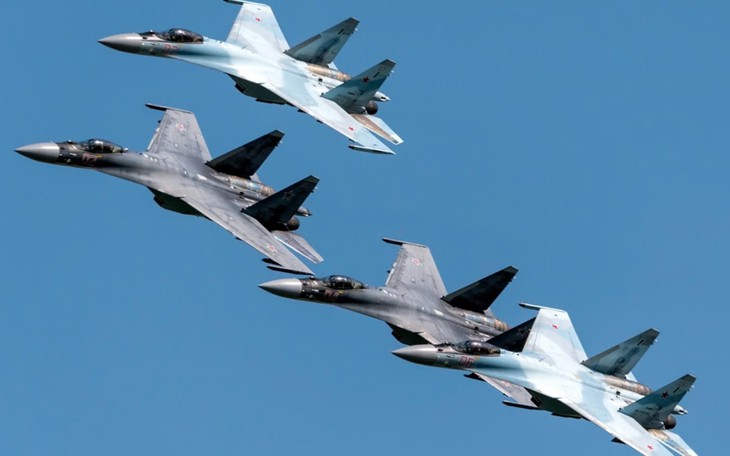 Tiêm kích F-16 Block 72 Mỹ đầu tiên cất cánh- Ảnh 2.