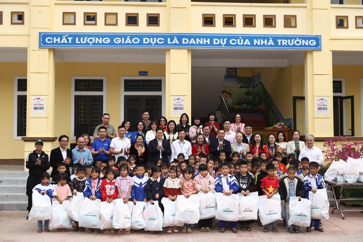 Báo Sức khỏe và Đời sống phụng sự bằng trái tim, đồng hành cùng những mảnh đời cần sẻ chia- Ảnh 1.