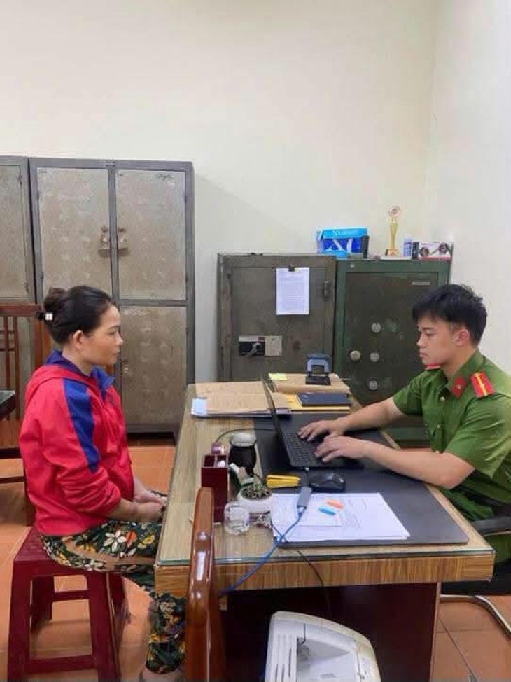 Mâu thuẫn tình cảm, người phụ nữ ép con bạn trai uống thuốc diệt chuột- Ảnh 1.