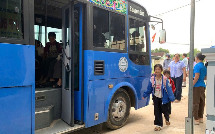 Học sinh Tiến Sơn trở lại trường sau hơn một tháng nghỉ học- Ảnh 3.
