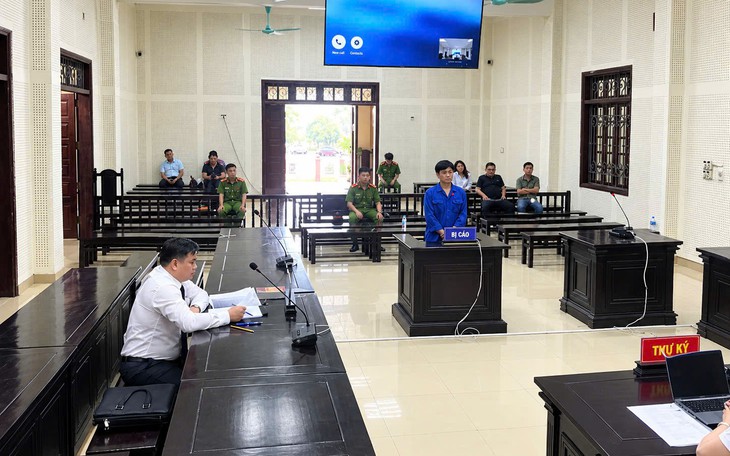 Khởi tố nhân viên đại lý ô tô lừa đảo chiếm đoạt hơn 1,1 tỷ đồng - Ảnh 2.