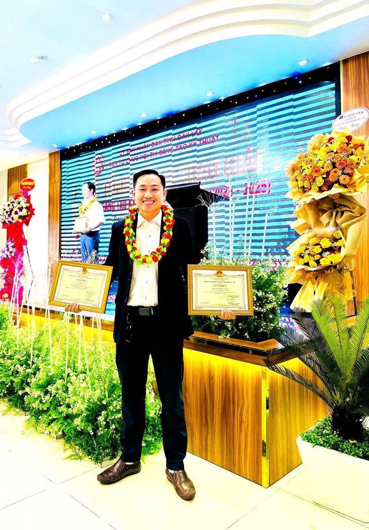 Người đưa kỹ thuật nội soi can thiệp ung thư sớm đường tiêu hóa về Tây Nguyên - Ảnh 1.
