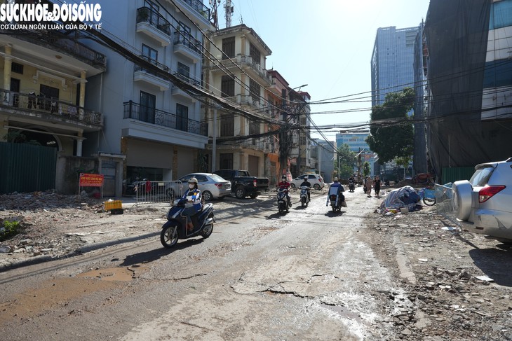 Cận cảnh ‘ngõ khổ' đang được thi công mở rộng gấp 4 lần- Ảnh 5.