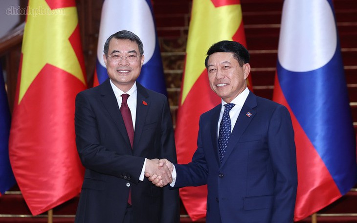 Việt Nam và Lào trao 11 văn kiện hợp tác quan trọng- Ảnh 2.