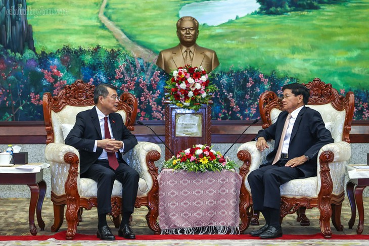 Thủ tướng Lê Minh Hưng hội kiến Tổng Bí thư, Chủ tịch nước Lào Thongloun Sisoulith- Ảnh 2.