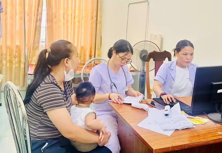 Hà Tĩnh vào nhóm 3 địa phương dẫn đầu về làm sạch dữ liệu tiêm chủng- Ảnh 2.