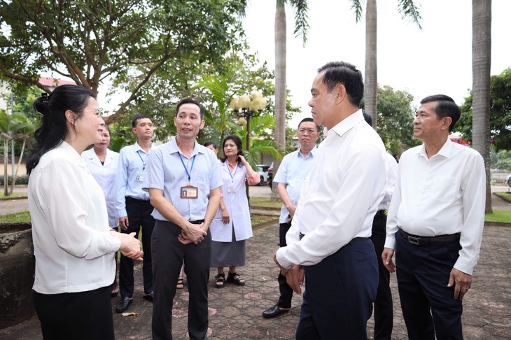 Nghệ An ưu tiên nguồn lực, nâng chất lượng khám chữa bệnh tại tuyến cơ sở- Ảnh 4.