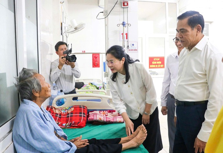 Nghệ An ưu tiên nguồn lực, nâng chất lượng khám chữa bệnh tại tuyến cơ sở- Ảnh 3.