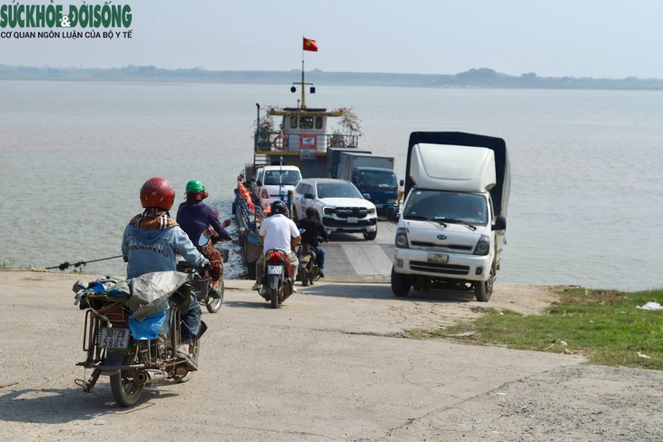 Bến phà ở Hà Nội lắp camera, hoạt động trên sông được giám sát thế nào? - Ảnh 1.