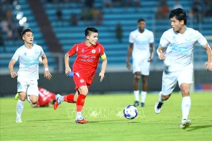 Công an Hà Nội - Ninh Bình: Thước đo bản lĩnh ứng viên vô địch- Ảnh 1.