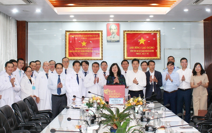 Bộ trưởng Đào Hồng Lan: Bệnh viện Chợ Rẫy cần tạo đột phá về cơ sở vật chất, phát huy vai trò đầu tàu phía Nam
