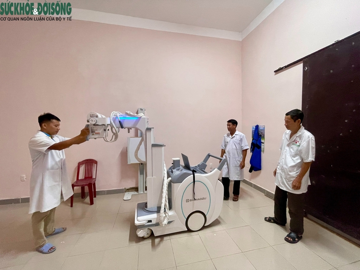 Tết bệnh viện (4): Những 'chiến sĩ áo trắng' nơi đảo tiền tiêu- Ảnh 8. Tết bệnh viện (4): Những 'chiến sĩ áo trắng' nơi đảo tiền tiêu- Ảnh 8.