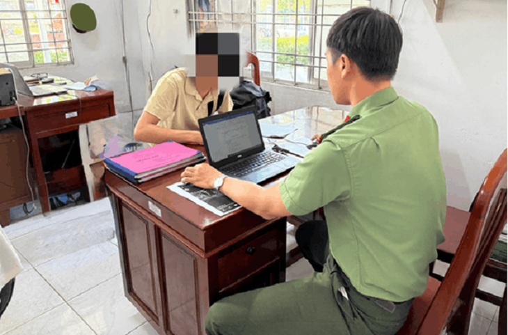 Công an làm việc với người đàn ông có bình luận xúc phạm trên TikTok- Ảnh 1.