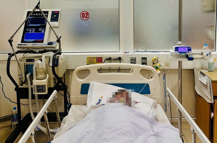 Tết đến, cảnh báo nguy cơ ngộ độc rượu tăng cao- Ảnh 1.