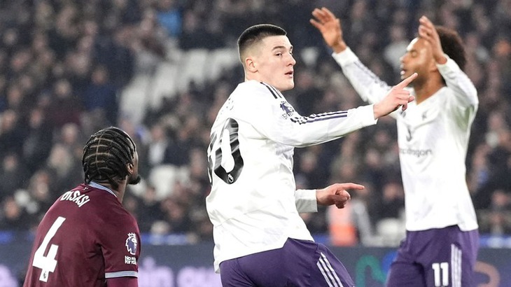 Premier League: M.U thoát thua phút bù giờ, Chelsea tiếc nuối- Ảnh 1.