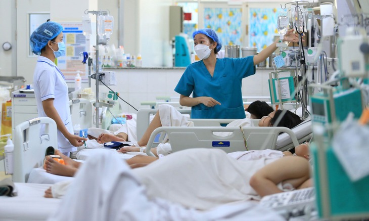 Nghị quyết Đại hội XIV: Coi trọng và đầu tư cho sự nghiệp chăm sóc sức khỏe nhân dân- Ảnh 2. Nghị quyết Đại hội XIV: Coi trọng và đầu tư cho sự nghiệp chăm sóc sức khỏe nhân dân- Ảnh 2.