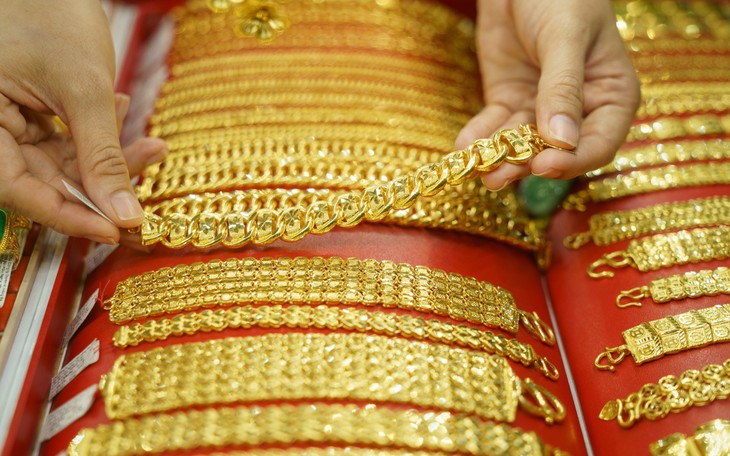 Chốt giá vàng hôm nay ngày 11/2 tạm ngừng tăng mạnh