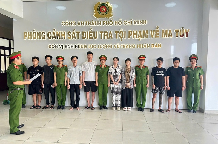 TPHCM: Triệt phá đường dây ma túy liên tỉnh giấu trong thức ăn thú cưng- Ảnh 1.