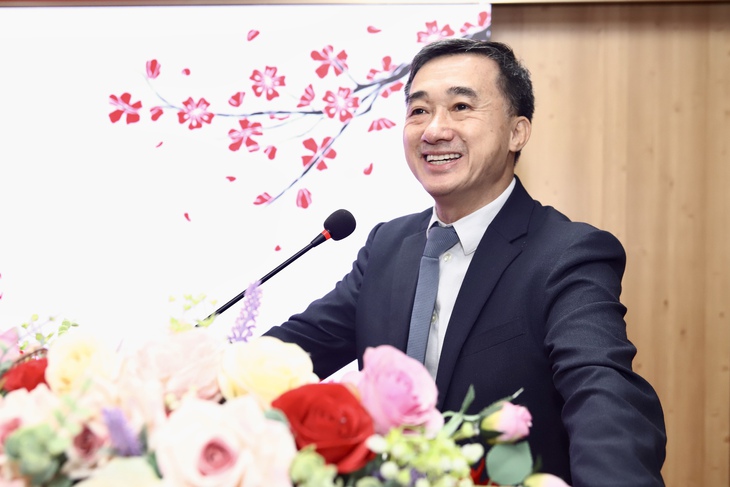 Thứ trưởng Bộ Y tế Trần Văn Thuấn thăm, chúc Tết và kiểm tra công tác trực Tết tại BVĐK Từ Sơn- Ảnh 1. Thứ trưởng Bộ Y tế Trần Văn Thuấn thăm, chúc Tết và kiểm tra công tác trực Tết tại BVĐK Từ Sơn- Ảnh 1.