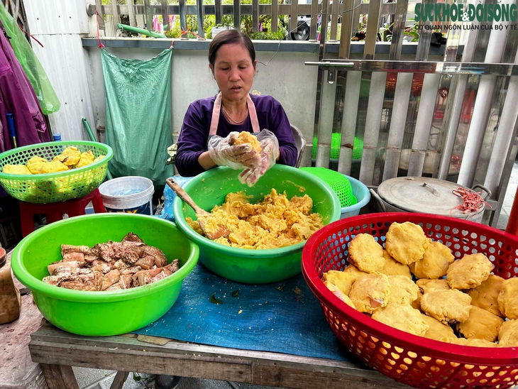 Bánh chưng cầu Báng giữ hồn Tết quê lúa- Ảnh 3. Bánh chưng cầu Báng giữ hồn Tết quê lúa- Ảnh 3.