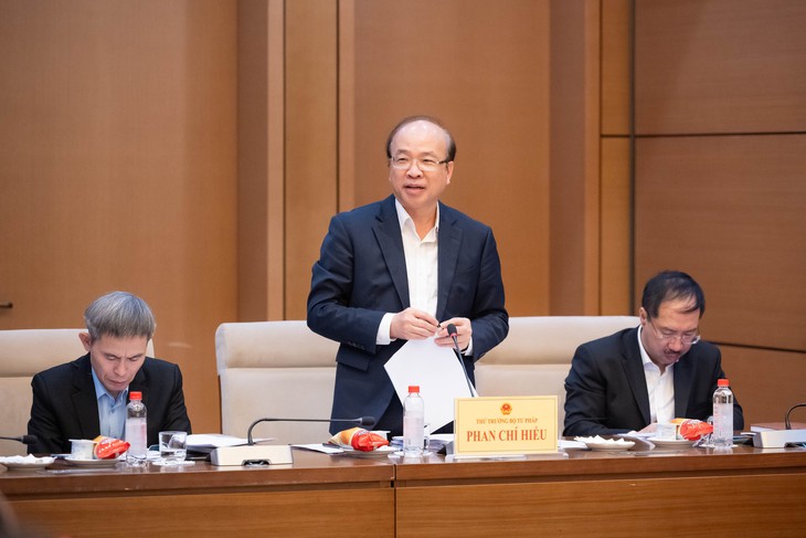 Đổi mới tư duy xây dựng pháp luật: Mỗi văn bản phải trả lời 'người dân và doanh nghiệp được gì’- Ảnh 2. Đổi mới tư duy xây dựng pháp luật: Mỗi văn bản phải trả lời 'người dân và doanh nghiệp được gì’- Ảnh 2.