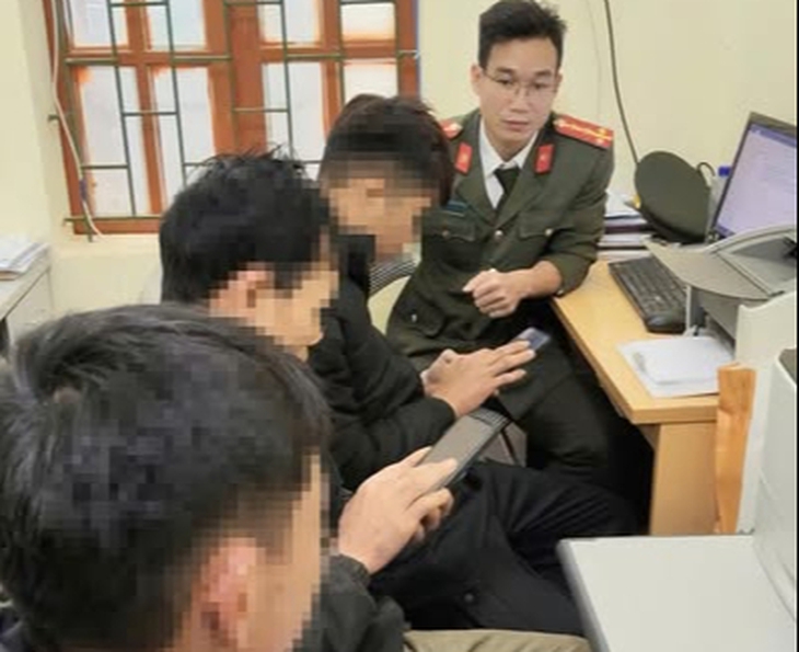 Vụ một học sinh bị khóa cửa trong lớp ở Sơn La: Xử lý nhiều cá nhân thông tin sai sự thật- Ảnh 2. Vụ một học sinh bị khóa cửa trong lớp ở Sơn La: Xử lý nhiều cá nhân thông tin sai sự thật- Ảnh 2.
