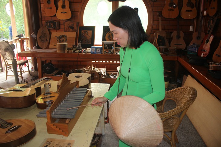 Nơi hội tụ các loài hoa và nghề truyền thống đón khách du xuân- Ảnh 1. Nơi hội tụ các loài hoa và nghề truyền thống đón khách du xuân- Ảnh 1.