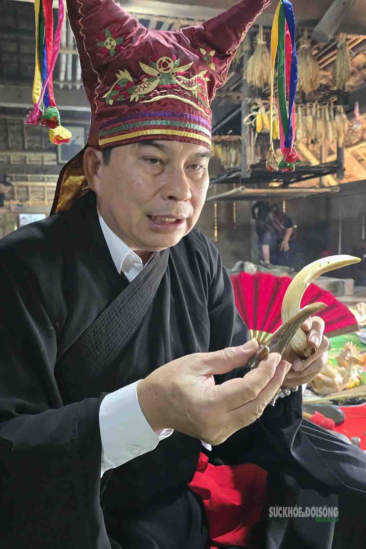 Túi Khót, báu vật linh thiêng của người Mường- Ảnh 1.
