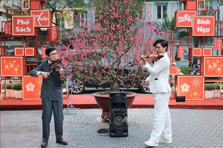Top những không gian và điểm đến du Xuân tại Hà Nội dịp Tết Bính Ngọ- Ảnh 5. Top những không gian và điểm đến du Xuân tại Hà Nội dịp Tết Bính Ngọ- Ảnh 5.