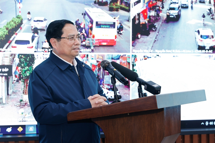 Thủ tướng động viên lực lượng CSGT, an ninh mạng làm nhiệm vụ đêm 29 Tết- Ảnh 1. Thủ tướng động viên lực lượng CSGT, an ninh mạng làm nhiệm vụ đêm 29 Tết- Ảnh 1.