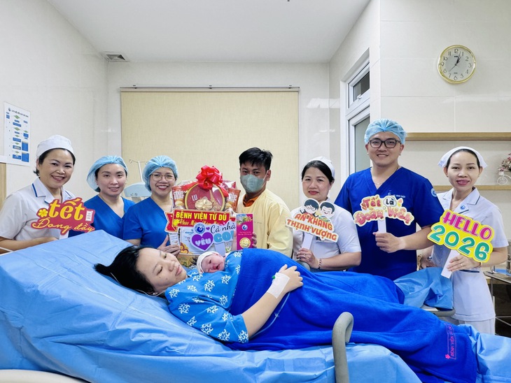 Đón chào những bé 'ngựa vàng' đầu tiên của năm Bính Ngọ ở TPHCM- Ảnh 5. Đón chào những bé 'ngựa vàng' đầu tiên của năm Bính Ngọ ở TPHCM- Ảnh 5.