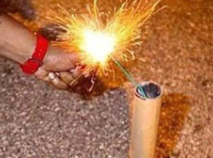 Tết Bính Ngọ, 100 trường hợp nhập viện nghi do pháo nổ, pháo hoa trong 24 giờ qua - Ảnh 1. Tết Bính Ngọ, 100 trường hợp nhập viện nghi do pháo nổ, pháo hoa trong 24 giờ qua - Ảnh 1.