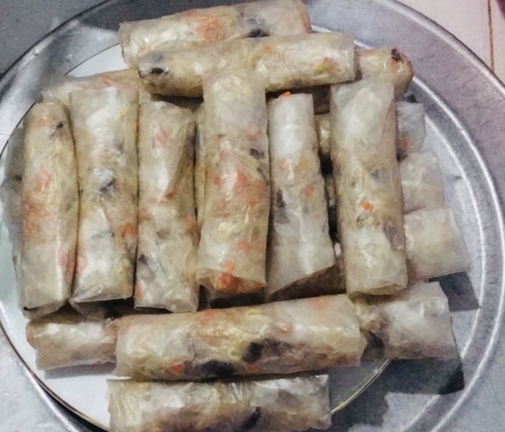 Mẹo rã đông và rán nem giòn tan, giữ trọn dinh dưỡng- Ảnh 1.