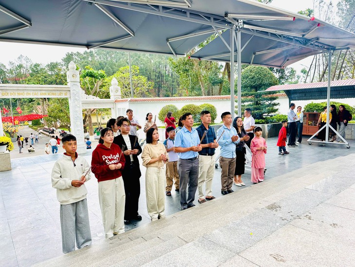 Ngã ba Đồng Lộc những ngày đầu năm- Ảnh 10.