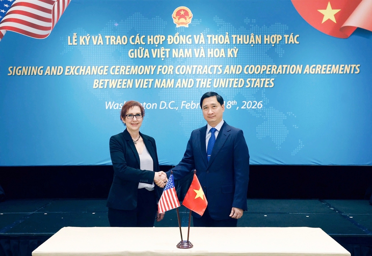 Bệnh viện Tâm Anh chính thức mua 'siêu máy' điều trị ung thư công nghệ proton- Ảnh 1. Buổi lễ ký Hợp đồng Mua và chuyển giao công nghệ vận hành hệ thống “siêu máy” điều trị ung thư Proton MEVION S250-FIT thế hệ mới nhất giữa Bệnh viện Tâm Anh và Hãng Mevion.
