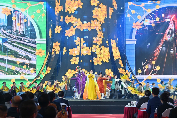 Thủ tướng Phạm Minh Chính dự Lễ khai mạc Hội chợ Mùa Xuân 2026- Ảnh 8. Thủ tướng Phạm Minh Chính dự Lễ khai mạc Hội chợ Mùa Xuân 2026- Ảnh 8.