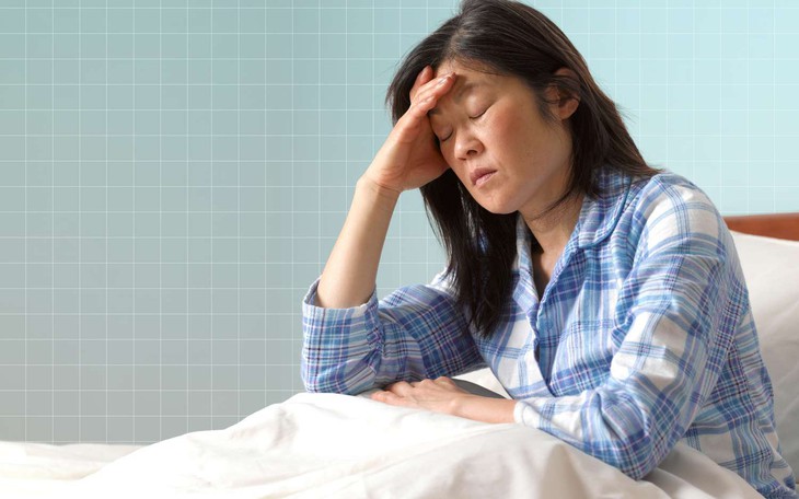 Phụ nữ tiền mãn kinh nên ưu tiên ăn gì để cân bằng nội tiết?- Ảnh 4.