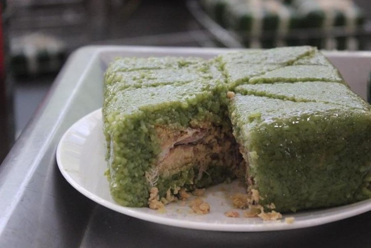 Một miếng bánh chưng chứa bao nhiêu calo?- Ảnh 1.