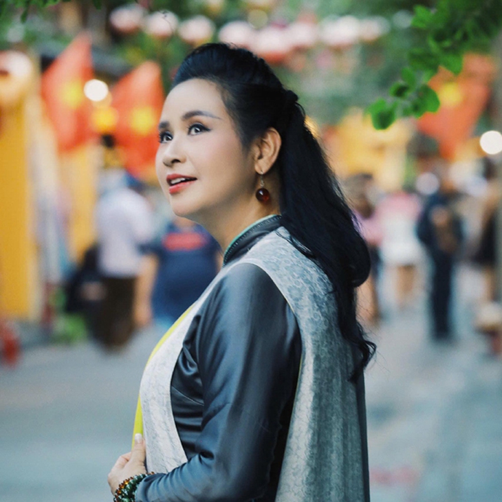 Nữ NSND, diva nhạc Việt sẽ vào phim Tết của Trấn Thành là ai?- Ảnh 2.
