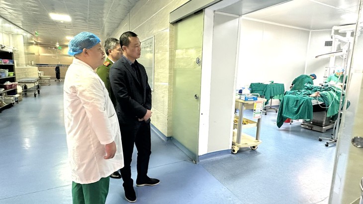 Sức khỏe của 10 nạn nhân bị găm đầy dị vật sau vụ nổ hiện như thế nào?- Ảnh 2. Sức khỏe của 10 nạn nhân bị găm đầy dị vật sau vụ nổ hiện như thế nào?- Ảnh 2.
